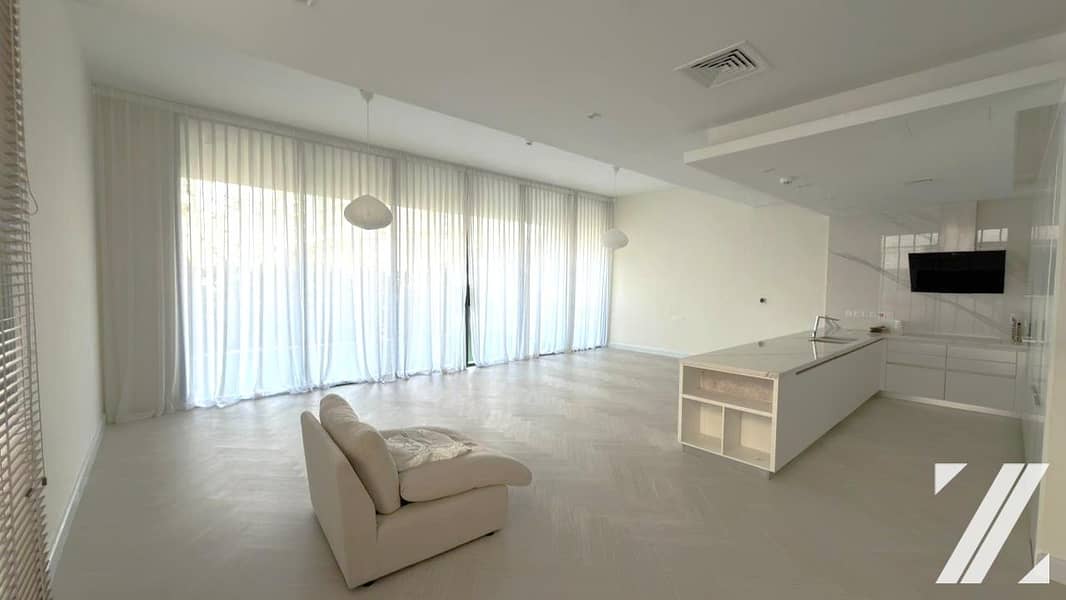 Spacious Modern | Single Row | Multiple Cheques - Image 3
