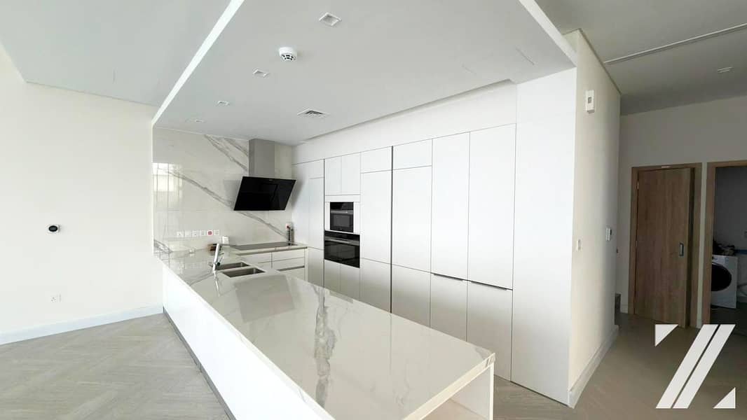 Spacious Modern | Single Row | Multiple Cheques - Image 12