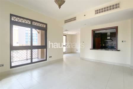 2 Bedroom Flat for Rent in Downtown Dubai, Dubai - Burj Khalifa View | Spacious Layout | Study Room