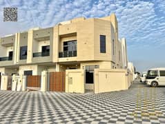 فيلا بسعر شامل الرسوم والكهربا والمياه تشطيب متميز وموقع ممتاز وتملك حر