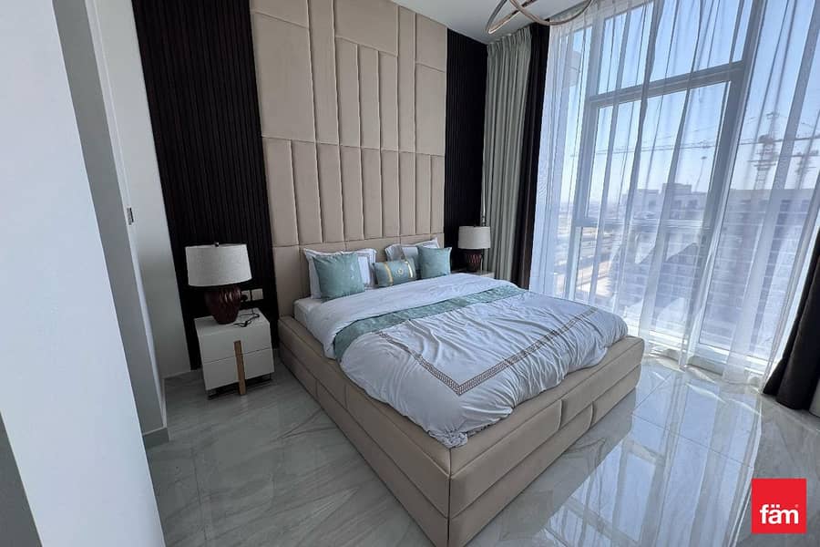 FULLY FURNISHED I MODERN I MULTIPLE CHEQUES