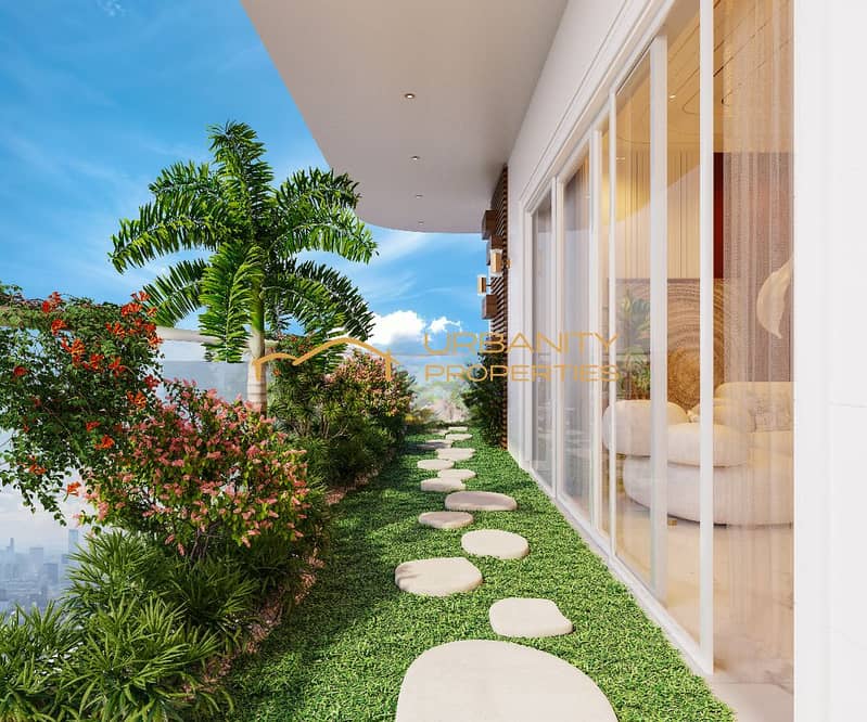 10 BALCONY 004. jpg