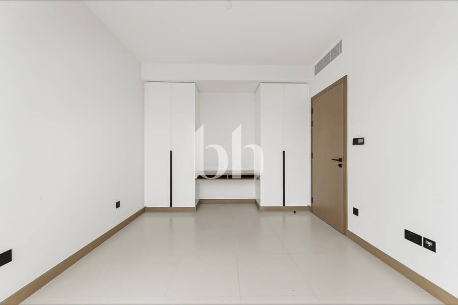 8 images image img