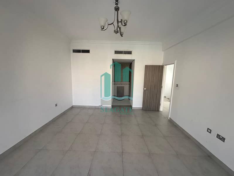 Villa in Umm Suqeim