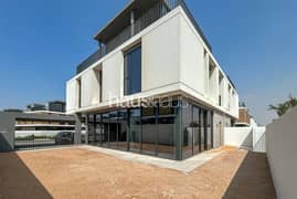 فیلا في جون،المرابع العربية 3 4 غرف 270000 درهم - 14881720