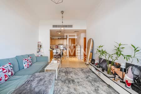 Appartement de 1 chambre à à vendre à Business Bay, Dubai - Appartement à Business Bay，Mayfair Residency, 1 chambre, 999000 AED - 14882182