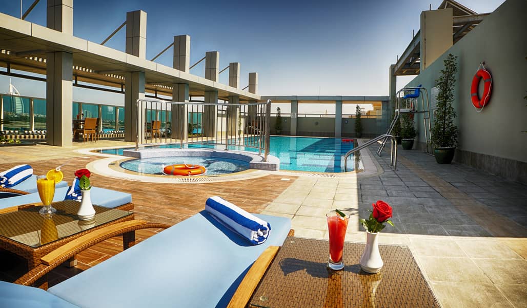 5 Swimming Pool 02. jpg