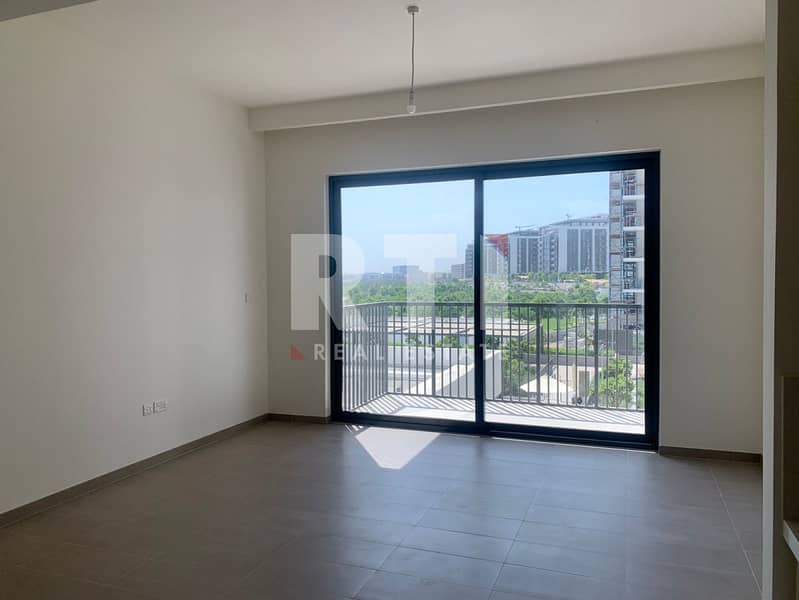 PARK VIEWS | CALM | READY TO MOVE PARK VIEWS | CALM | READY TO MOVE