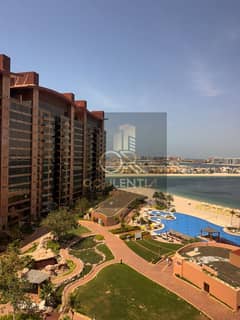 Luxury Mid-Floor Residence with Stunning Sea Views | Prime Palm Location