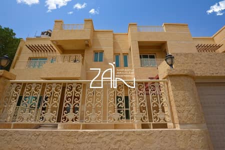 Spacious 6 BR Villa with Large Garden and Pool Spacious 6 BR Villa with Large Garden and Pool