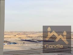 2 غرف نوم في الطابق العلوي | مناظر متعددة | شقة بشرفة