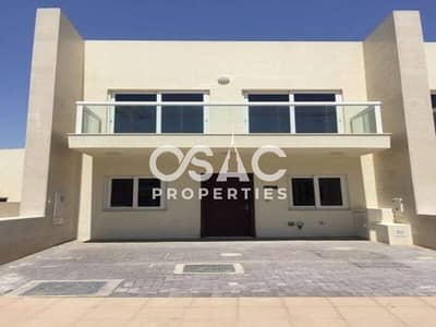 3 Bedroom Villa for Rent in International City, Dubai - Corner Villa | 3Beds + Maids | Prime Location