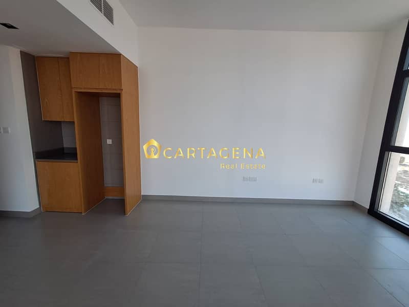 9 b68c9f61-01cb-4b3d-911b-98e320ea1a34. jpeg