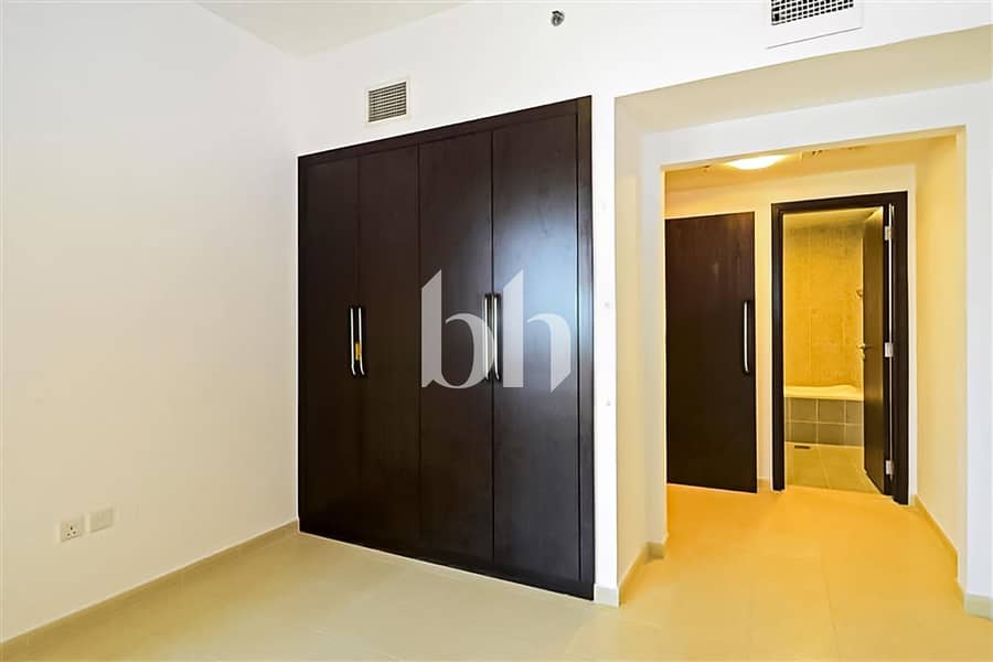 6 Image 0