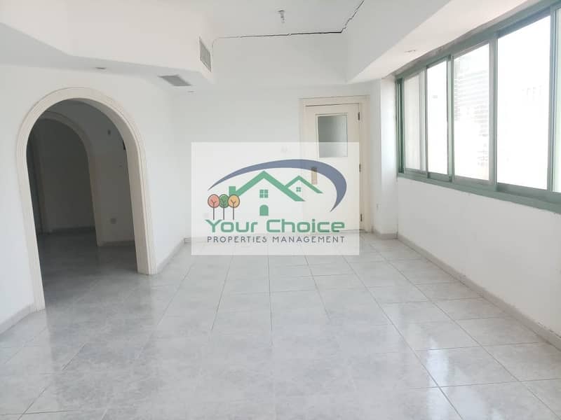 Stunning Apartment w/ Maid's room & balcony for only 110k/year 3 payments Stunning Apartment w/ Maid's room & balcony for only 110k/year 3 payments