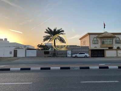5 habitaciones Villa para en Venta en Al Sabkha, Sharjah - WhatsApp Image 2026-04-16 at 07.53. 38 (2). jpeg 5 habitaciones Villa para en Venta en Al Sabkha, Sharjah - WhatsApp Image 2026-04-16 at 07.53. 38 (2). jpeg