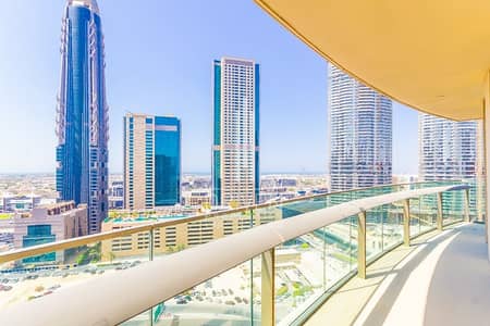 Vacant and Huge| Top Floor with Sea View Vacant and Huge| Top Floor with Sea View