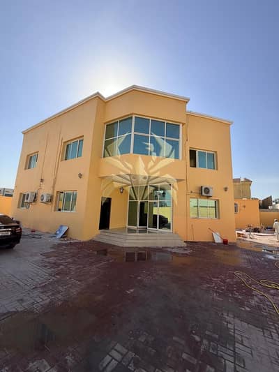 7 Schlafzimmer Villa zum zur Miete in Al Barsha, Dubai - WhatsApp Image 2026-04-18 at 2.11. 36 PM (2). jpeg 7 Schlafzimmer Villa zum zur Miete in Al Barsha, Dubai - WhatsApp Image 2026-04-18 at 2.11. 36 PM (2). jpeg