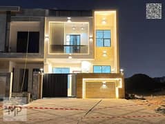 فيلا طابقين وروف بسعر شامل رسوم التسجيل والتمليك على الشارع الرئيسي جاهزة للسكن في أرقي مناطق عجمان تملك حر لجميع الجنسيات بدون دفعة مقدمة. .