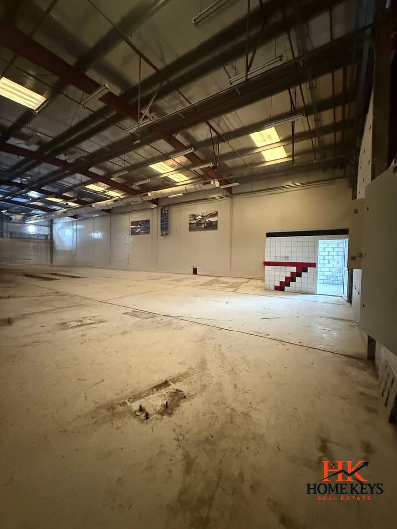 6 Al Quoz 3 Warehouse Available for Rent-1-2. jpeg