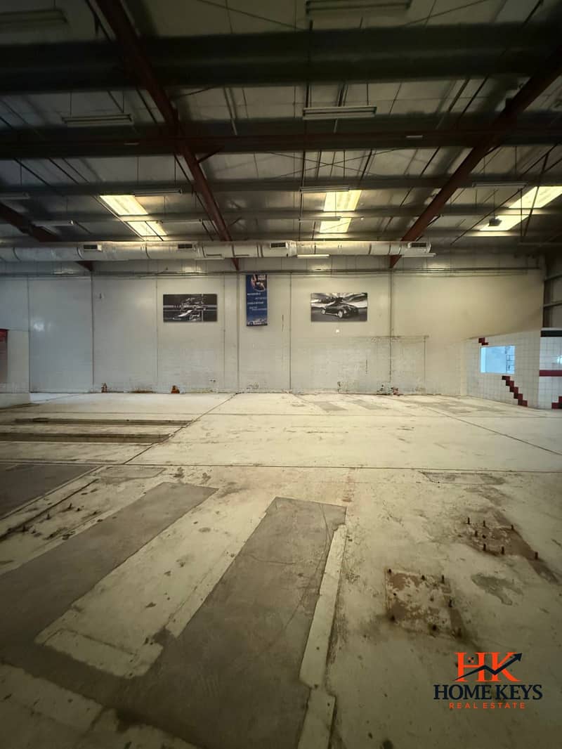 10 Al Quoz 3 Warehouse Available for Rent-1-4. jpeg