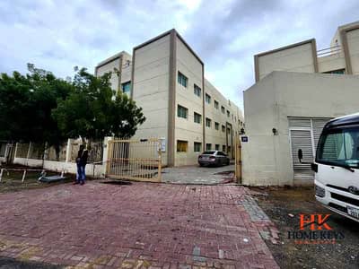 Labour Camp for Rent in Dubai Investment Park (DIP), Dubai - Affordable MOHRE-Approved Labor Camp in DIP 2 for 8 persons only AED 2300 11. jpg Labour Camp for Rent in Dubai Investment Park (DIP), Dubai - Affordable MOHRE-Approved Labor Camp in DIP 2 for 8 persons only AED 2300 11. jpg