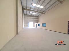 مستودع للإيجار | مجمع دبي للاستثمار ٢ | مساحة 6900 قدم مربع | طاقة27.50 كيلوواط | موقع مميز
