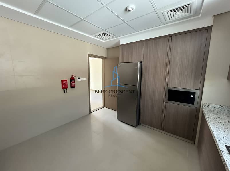 11 phototune. ai_1776512306. png