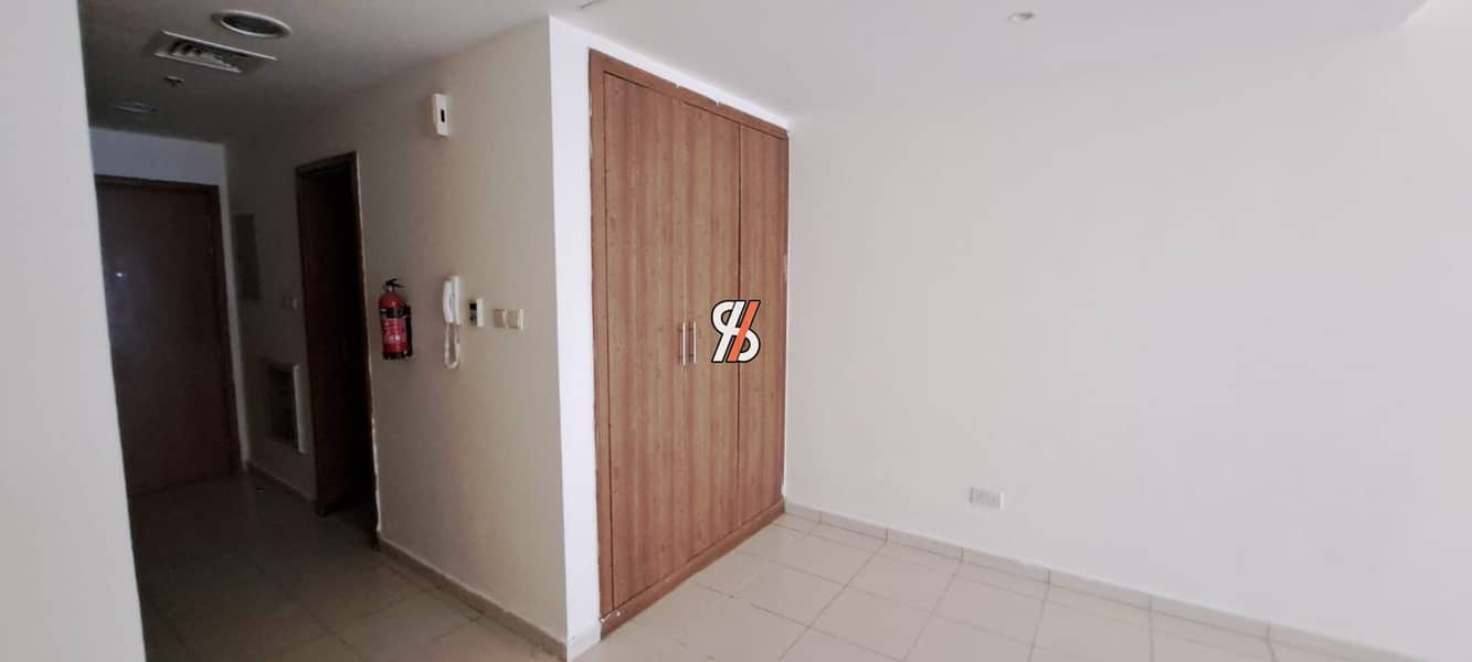 6 02008d0a-8969-4a1e-abec-ffe083adf7b9. jpg