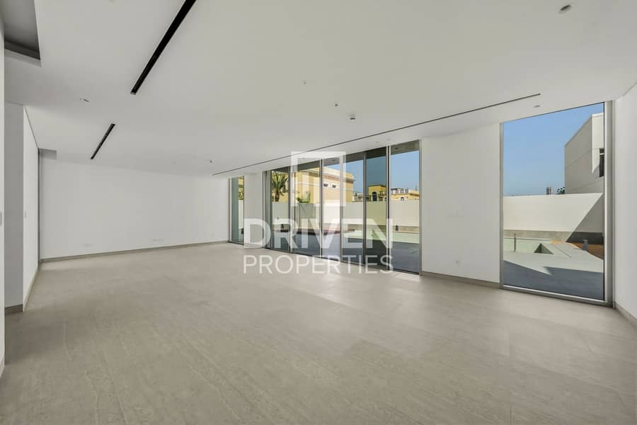 Exclusive | Amazing Skyline Views | Private Pool - Image 2