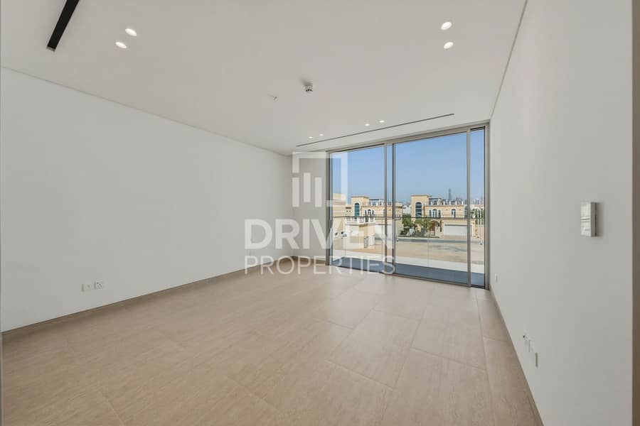 Exclusive | Amazing Skyline Views | Private Pool - Image 8