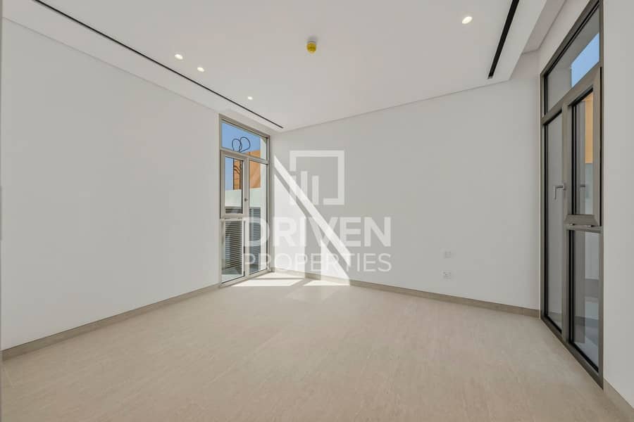 Exclusive | Amazing Skyline Views | Private Pool - Image 15