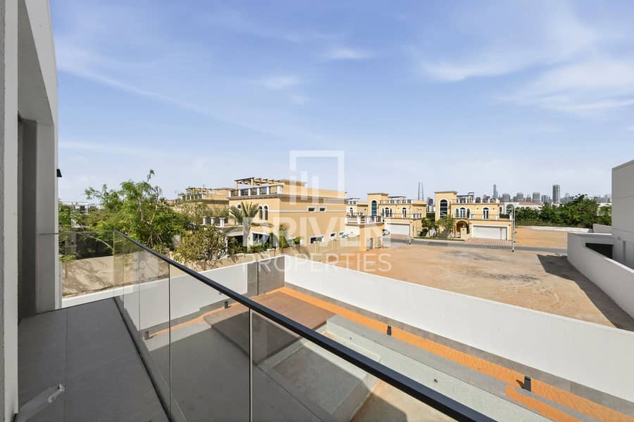Exclusive | Amazing Skyline Views | Private Pool - Image 21