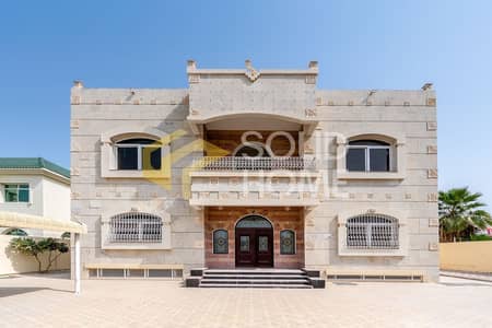7 Bedroom Villa for Sale in Al Ghubaiba, Sharjah - listing_1576257631960542_image. jpg