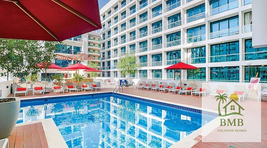 4 swimming pool. jpg