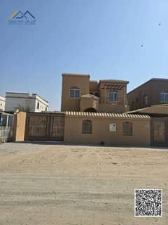 أمتلك منزل احلامك فيلا علي شارع رائيسي شامل الكهرباء والماء والمكيفات متاحة للبيع في منطقه راقية بعجمان وسط الخدمات منطقة الروضة 1 . فيلا مذهلة