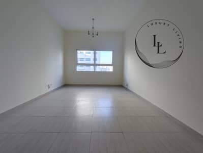 2 Bedroom Flat for Rent in Al Khan, Sharjah - IMG_20260419_171805122_HDR. jpg 2 Bedroom Flat for Rent in Al Khan, Sharjah - IMG_20260419_171805122_HDR. jpg
