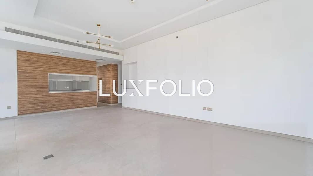 Ready To Move · Best Layout · Stunning Views — image 3