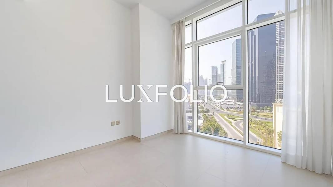 Ready To Move · Best Layout · Stunning Views — image 4