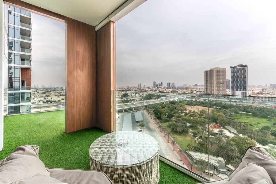 5 Balcony 1. jpeg
