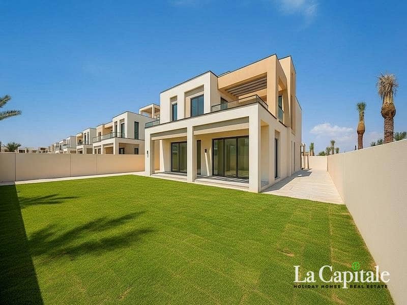 LUXURY VILLA WITH HUGE PLOT | PREMIUM LOCATION LUXURY VILLA WITH HUGE PLOT | PREMIUM LOCATION