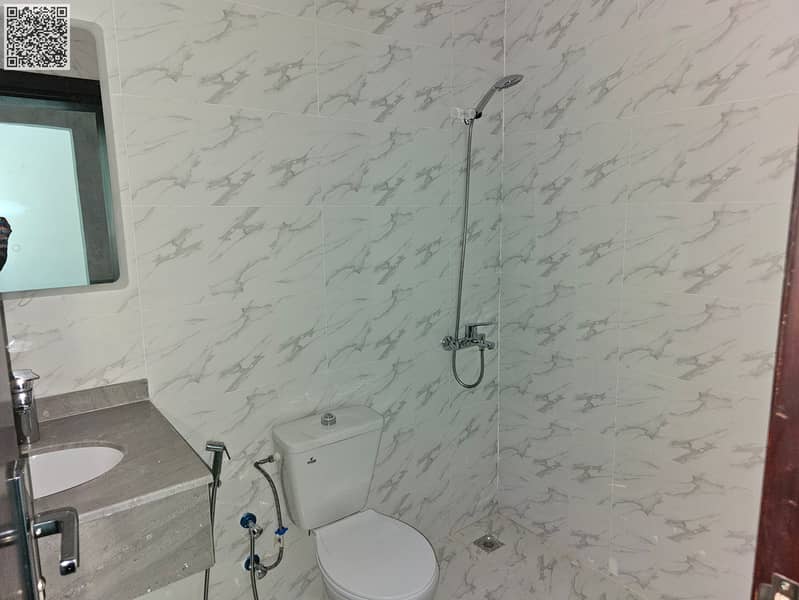 27 1000927963. jpg