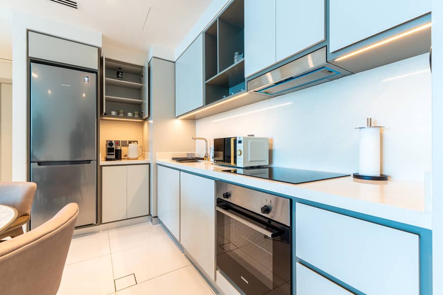7 Kitchen 1. jpg
