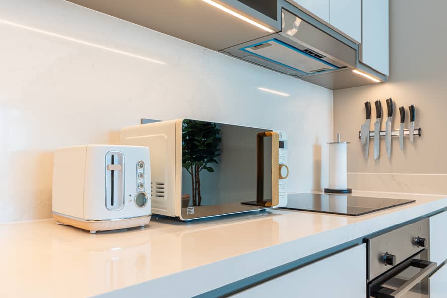 9 Kitchen 3. jpg