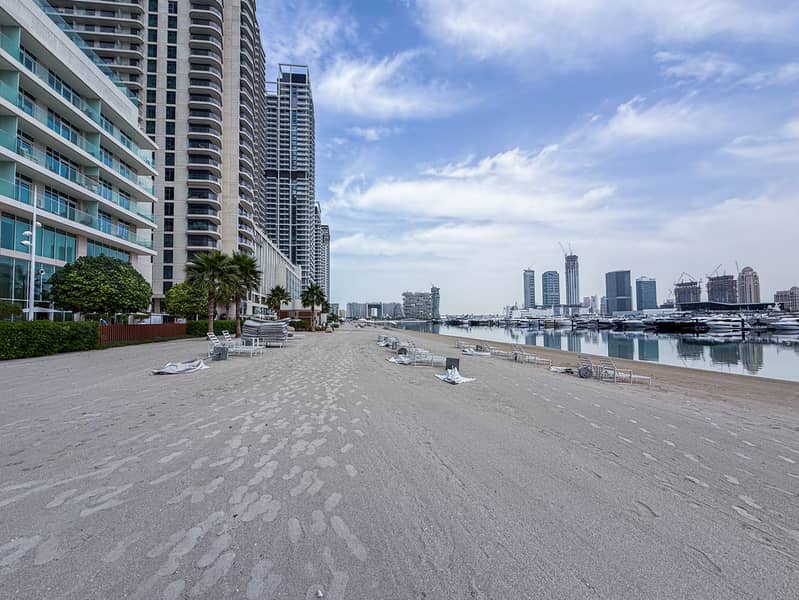 28 Beach Side 5. jpg