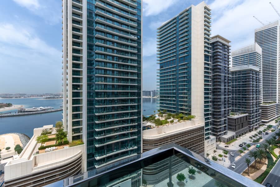 32 Balcony 2. jpg