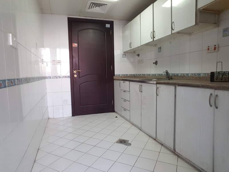 Well Maintained and Spacious, 2-Bedrooms Hall Aprt just 43K In Mussafah Shabiya