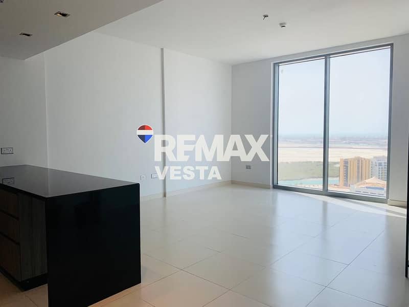 Modern Layout | Ready to Move | Balcony/Amenities Modern Layout | Ready to Move | Balcony/Amenities