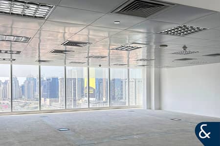 Office for Rent in Dubai Internet City, Dubai - Stunning Views | Close To Metro | Fitted