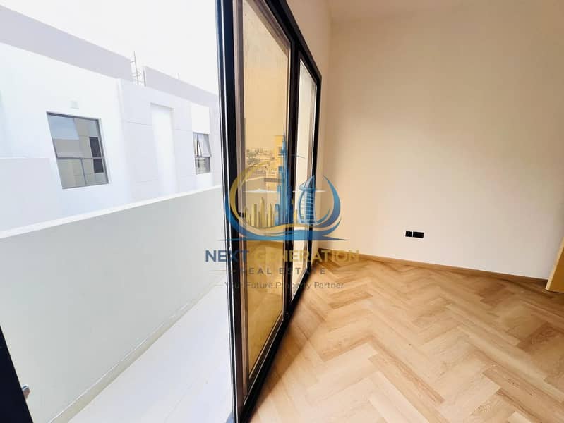 22 4f862d89-a7bb-4fb5-8093-f641be996596. jpg